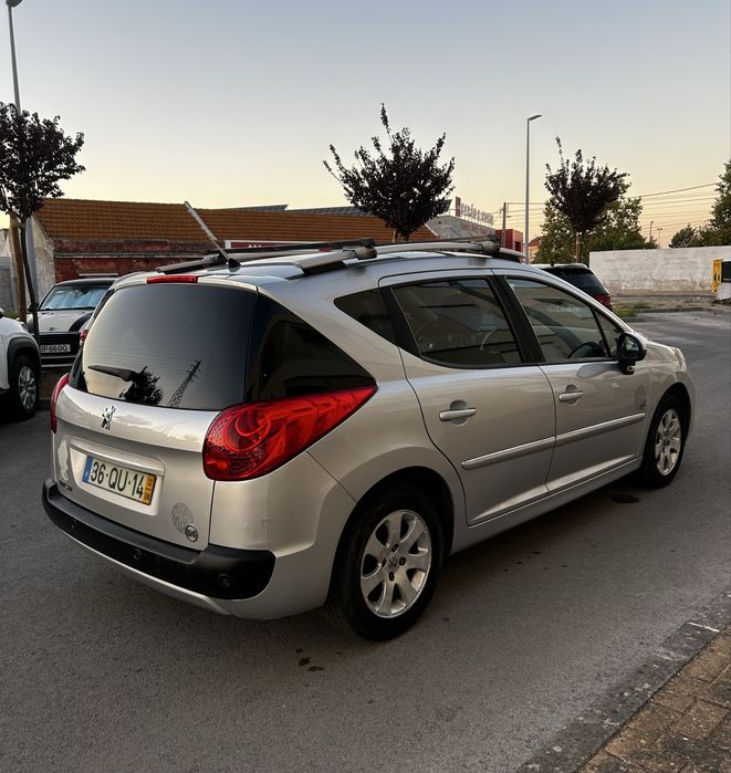PEUGEOT 207 1.6 HDi gasóleo Edição especial 64 - Ano 2012