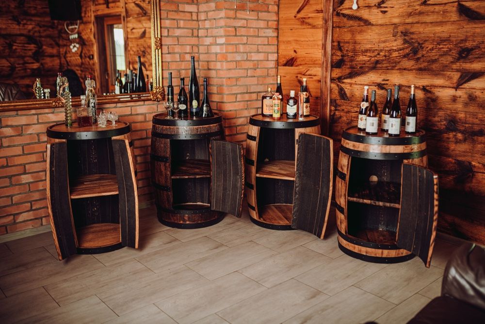Stylowy barek z beczki dębowej – solidne wykonanie |