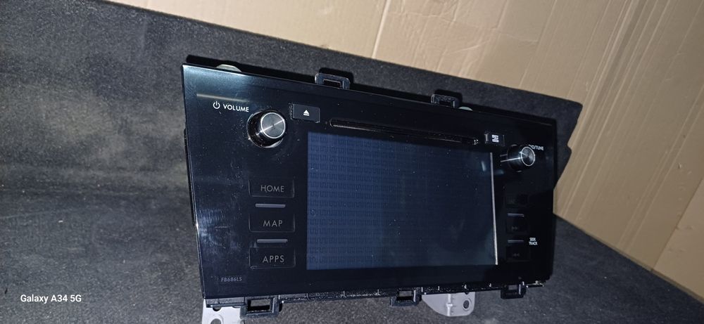 Radio subaru outback V 2017r