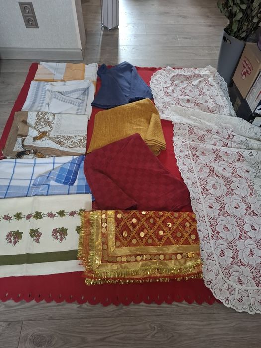 Скатерти круглые,квадратные.