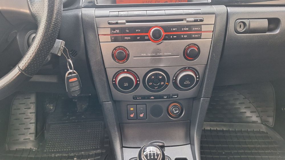 Авто в зразковому стані максимальна комплектація