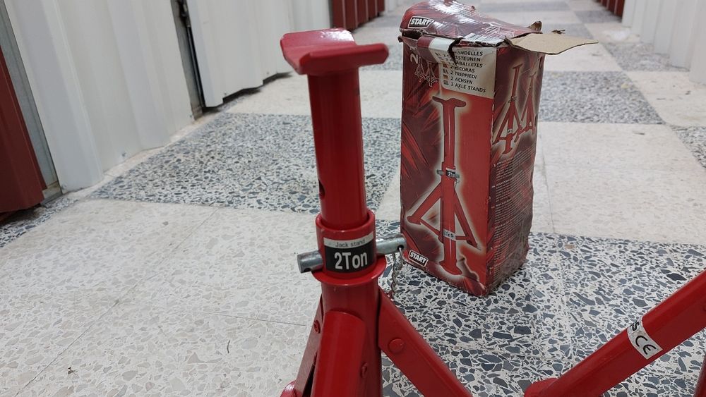 Escoras para sustentar carros até 2 toneladas