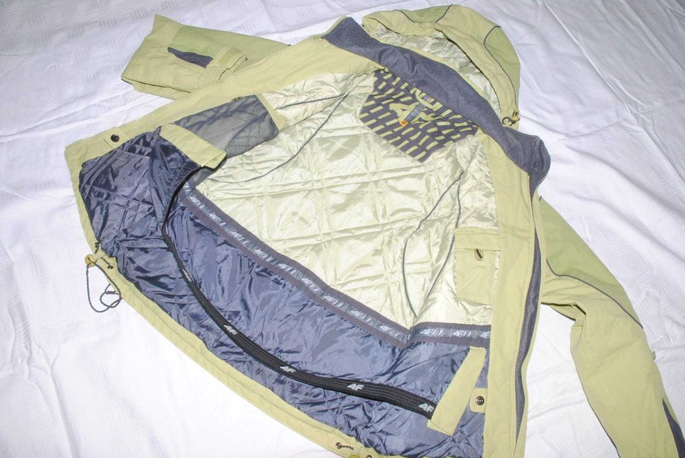 Kurtka   4 F    - r, XS - narciarska