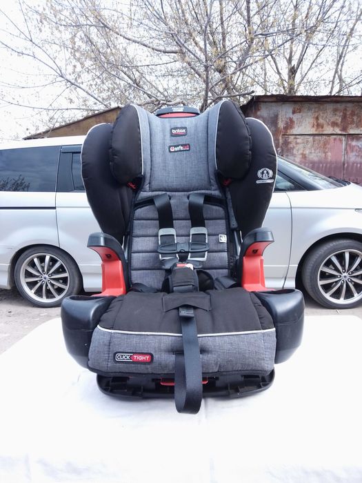 детское автокресло англо-немецкой компании BRITAX