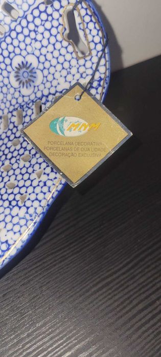 Fruteira/Centro de Mesa em Porcelana Estilo "Blue Willow" com Recortes