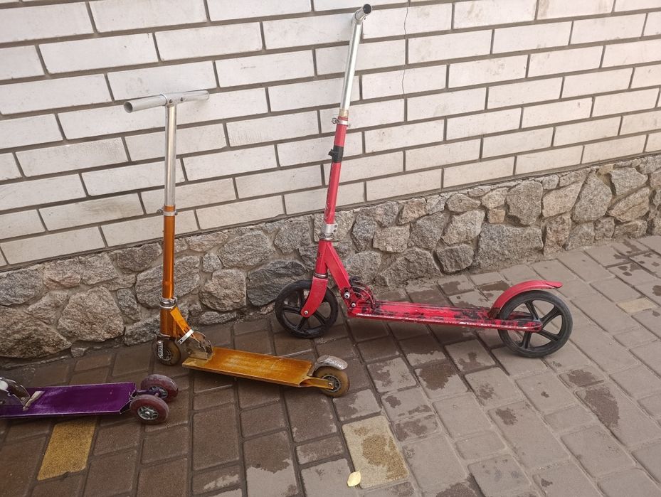 Продам самокаты детские