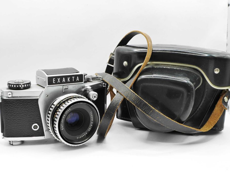 Lustrzanka analogowa Exakta Vx1000 + Tessar 50 mm f 2,8