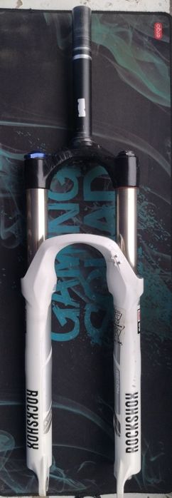 Вилка воздушная  RockShox Recon 26 120