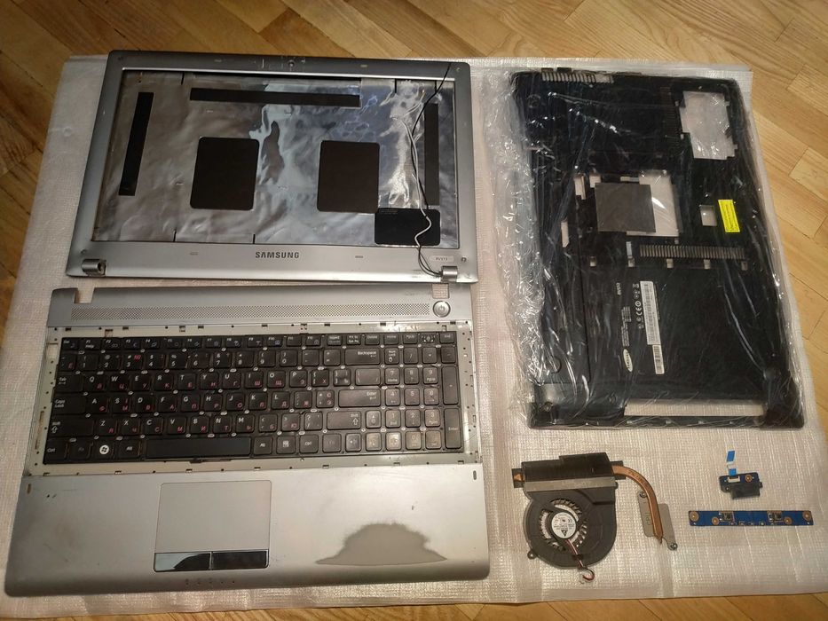 Запчастини до ноутбуків Samsung RV513 (RV515) та R20, R25 Plus