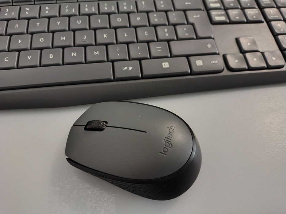Teclado PT c/ rato sem fio