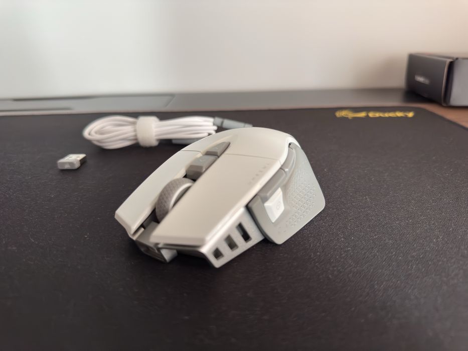 Rato Corsair M65 RGB Elite Wireless