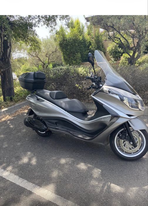 Piaggio X10 350 Executive