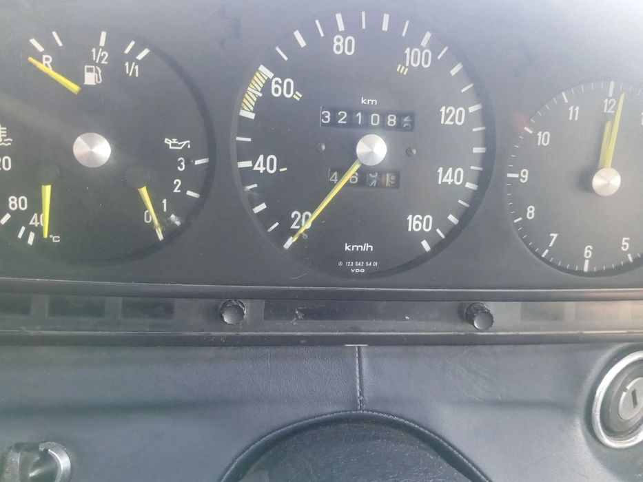 Mercedes-Benz W123