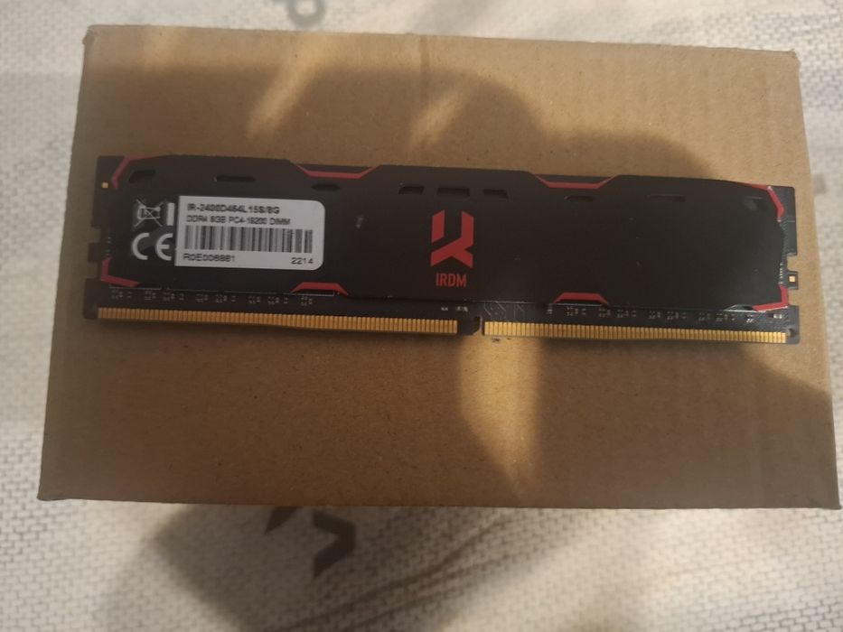 Sprzedam RAM Goodram IRDM DDR4 8 GB.
