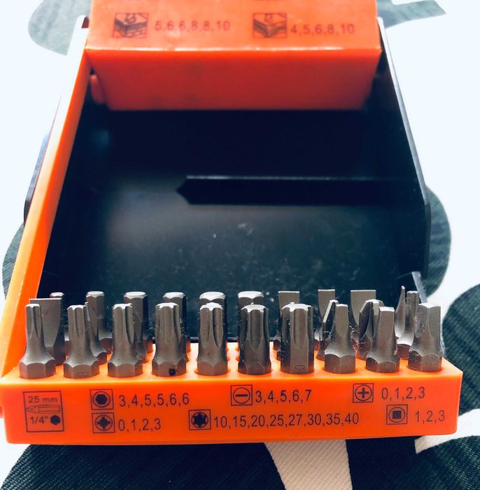 50-Piece Drill Bit and Bit Tip Set with Level – PowerFlix64551830421250123