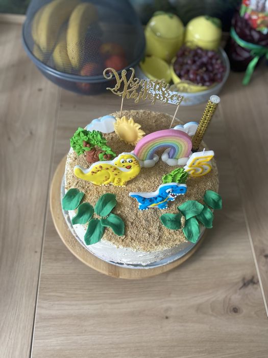 Piękne dekoracje figurki toppery tort dinozaury tęcza ogromny zestaw