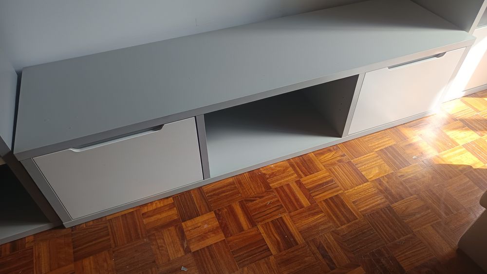 Conjunto de sala( móvel TV e cristaleira)