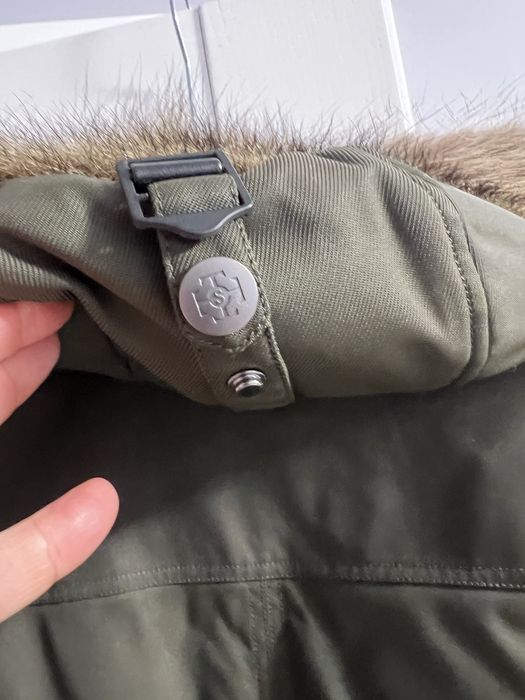 Продам парку дуже теплу -20 морозу