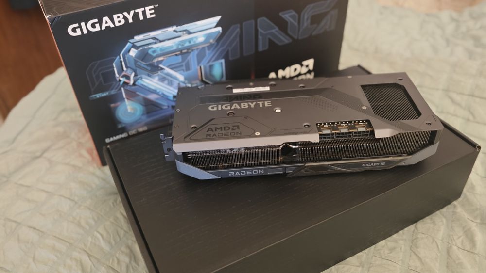 Gigabyte AMD Radeon RX 9070 XT