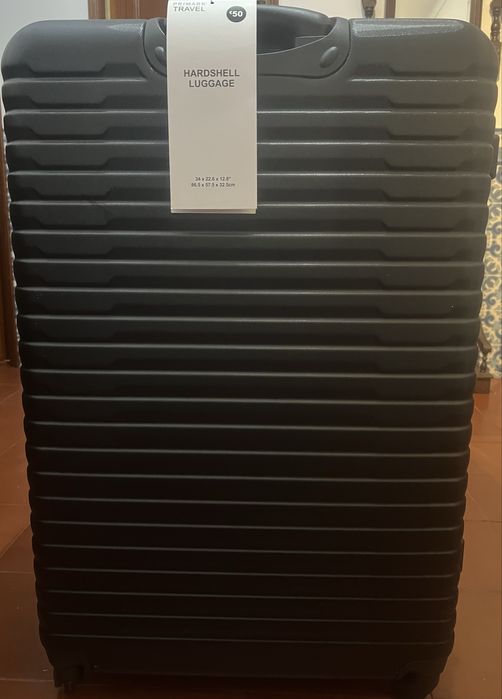 Mala  de Viagem (Porão) 23KG ou + (86,5X57,5X32,5)