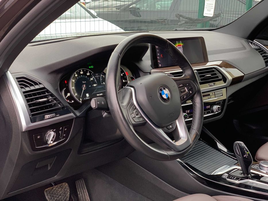 BMW X3 2018 2.0 бензин
