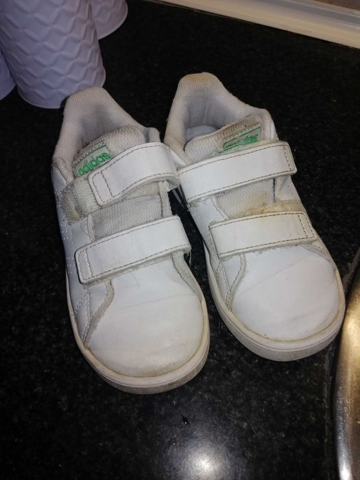 Ténis adidas unissexo para criança