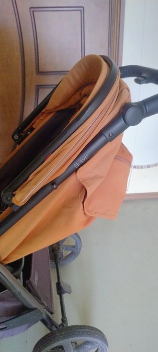 Прогулянкова коляска Carello Bravo