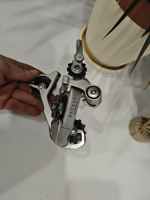 Задняя перекидка Shimano Nexave. На 8 скоростей. Обратная тяга