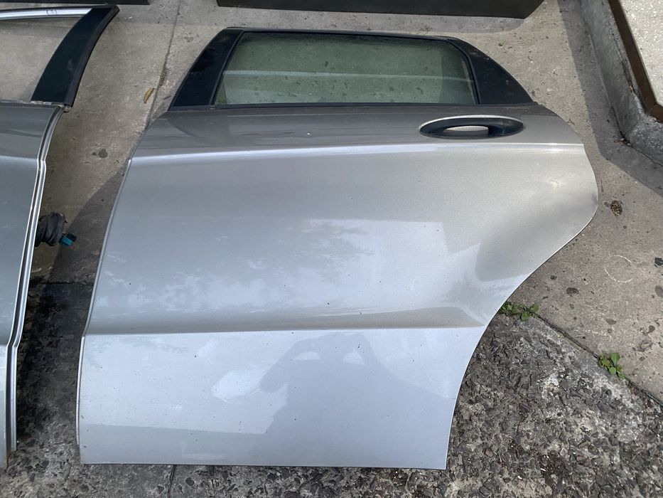 Дверка w169 передня задня mercedes a-klas дверь передняя комплект