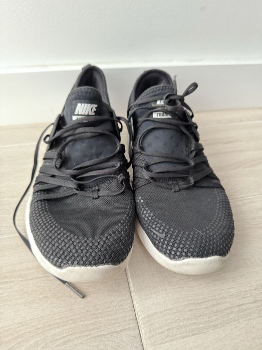 Кросівки Nike .