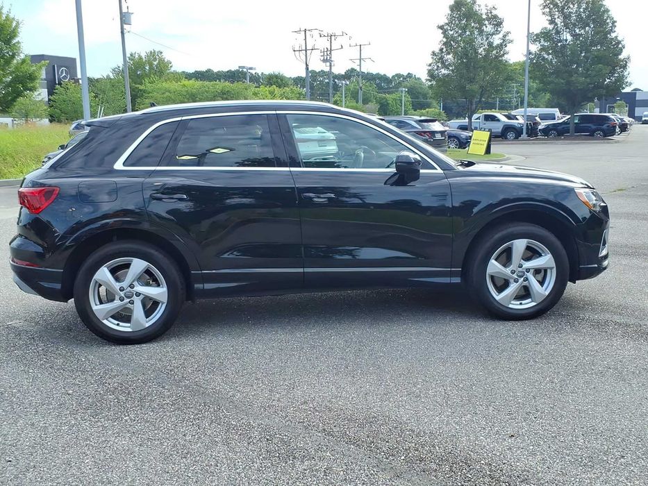 Audi Q3      2019