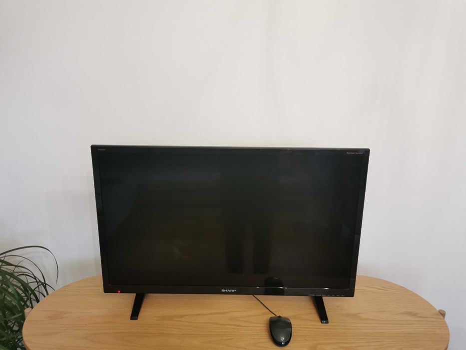 TV 32'' SHARP z komputerem Kiano