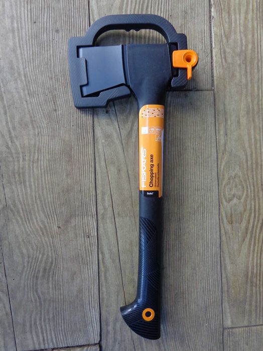Siekiera ciesielska Fiskars Solid A10 - nieużywana