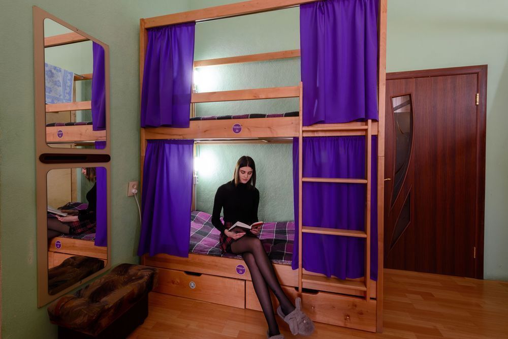 МЕГА КЛАССНЫЙ хостел Киев 15 шагов от метро Площа Льва Толстого