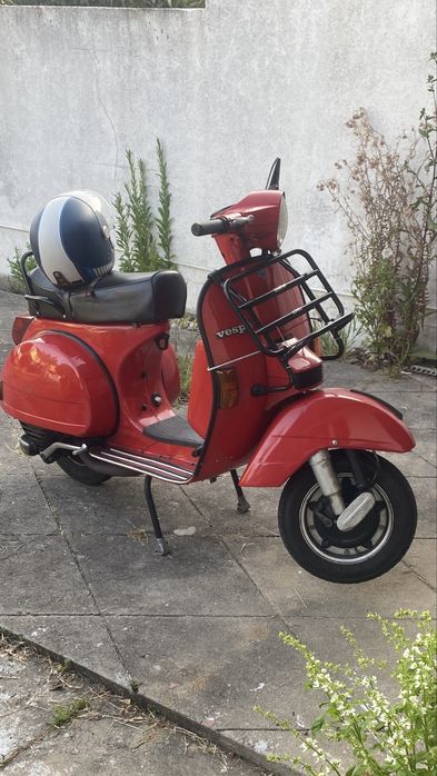 Vespa px125e vermelha