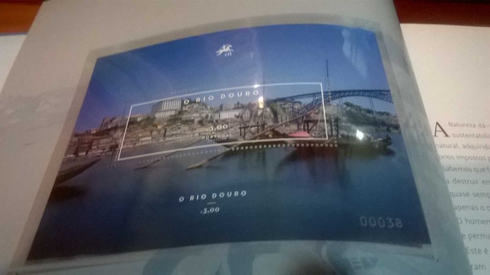 Livro Filatélico  DOURO - Rio de Patrimónios
