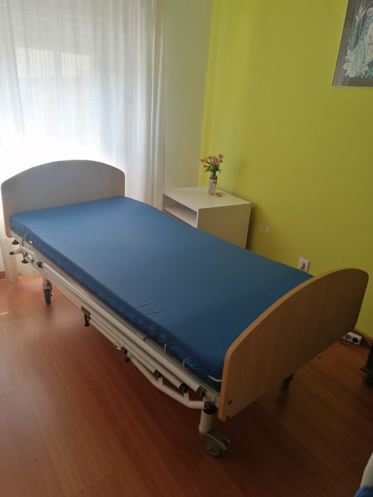 Camas Geriatricas articuladas eléctricas
