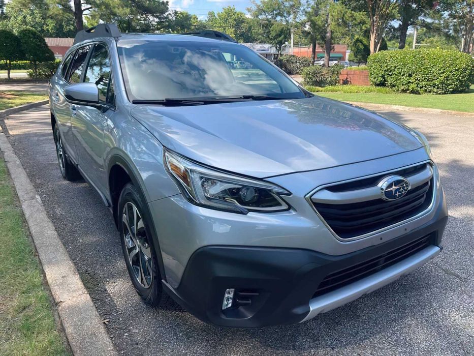 Subaru Outback Limited      2021