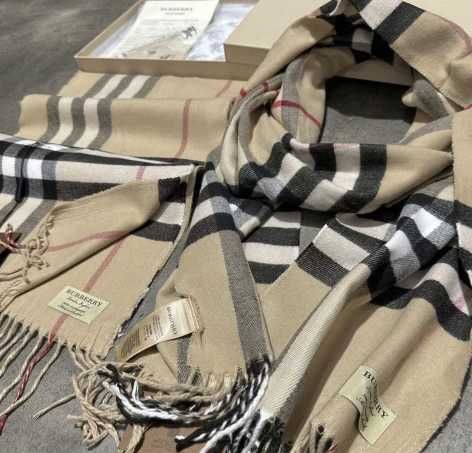 Палантин Burberry в подарочной упаковке Шарф Барберри БЕЖЕВЫЙ