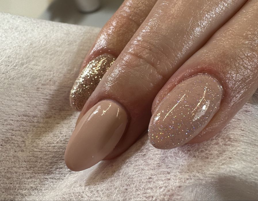 Manicure hybrydowy, żele, Toruń, centrum.