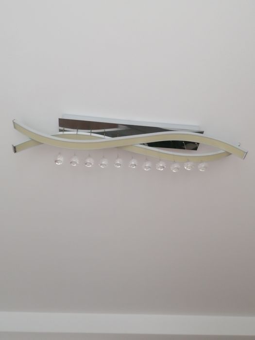 Nowoczesna lampa sufitowa Led fala chromowana srebrna dwie sztuki.