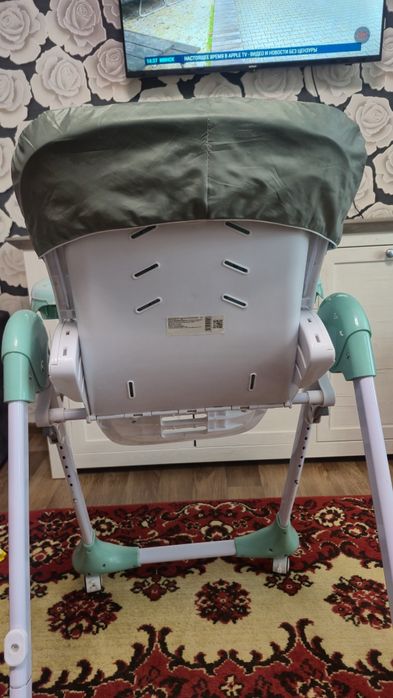 Стілець для годування