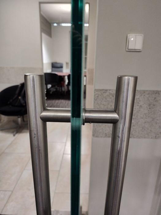 Drzwi szklane 208x82 cm oklejone