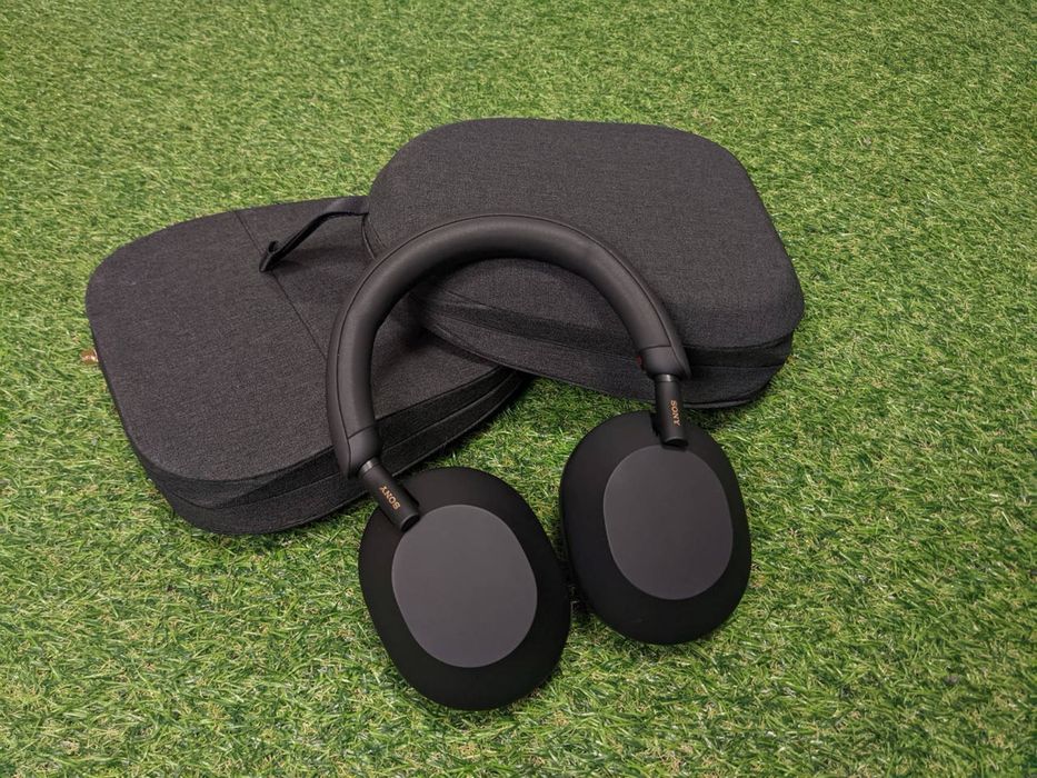 Навушники Sony WH-1000XM5 Black