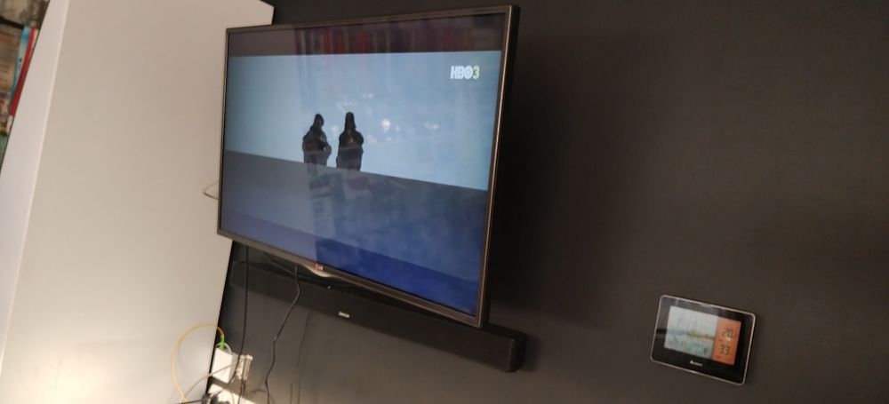 Sprzedam telewizor LG 42 całe