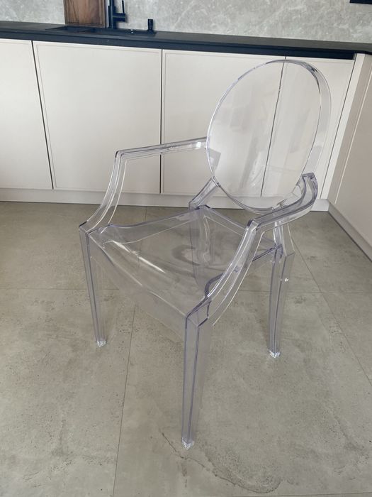 Krzesło Ghost z podłokietnikami