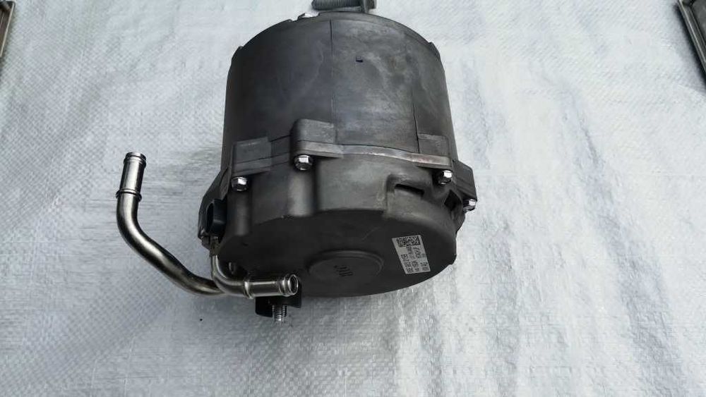 Генератор з водяним охолодженням Audi Q7 06E903015B 06E903015