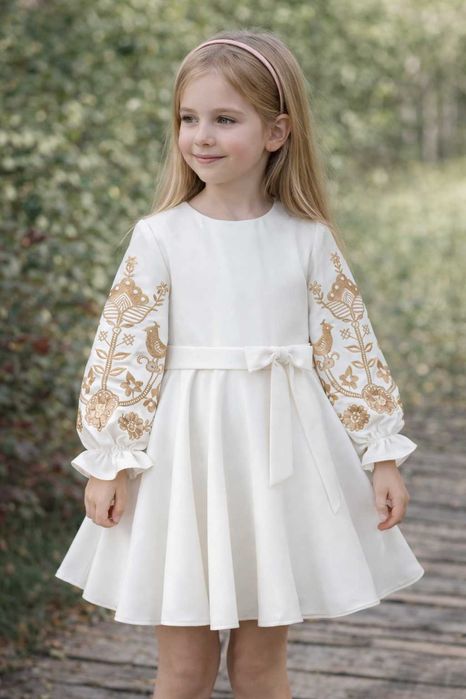 Сукні з вишивкою на дівчинку розміри 116-128