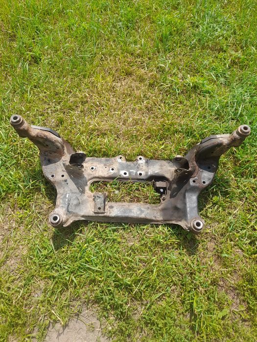 Подрамник для Ниссан Х Трейл Т30