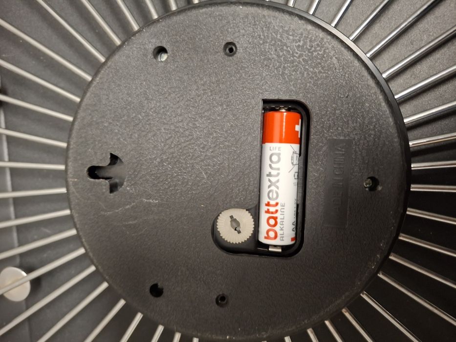 Zegar ścienny ozdobny